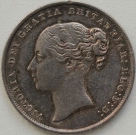 SHILLINGS 1844  VICTORIA TINY EDGE KNOCK GEF 