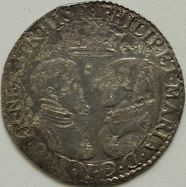 PHILIP & MARY 1554  PHILIP & MARY SHILLNG. FACING BUSTS. FULL TITLES. CROWN ABOVE DIVIDING DATE. REVERSE WITH MARK OF VALUE. LIGHT POROSITY ON OBVERSE EF FOR TYPE EF