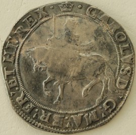 CHARLES I 1635 -1636 CHARLES I HALFCROWN. TOWER MINT. GR 3. THIRD HORSEMAN. SCARF FLYING FROM KINGS WAIST. REV. OVAL GARNISHED SHIELD. MM CROWN. GVF 