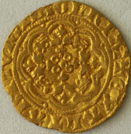 HAMMERED GOLD 1361  EDWARD III QUUARTER NOBLE. TRANSITIONAL TREATY PERIOD SERIES A2 PELLETS IN SPANDRELS mm CROSS POTENT NVF