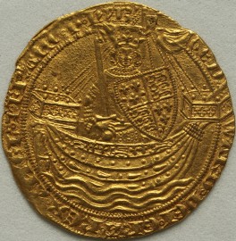 HAMMERED GOLD 1351 -1352 EDWARD III NOBLE. 4TH COINAGE. PRE-TREATY PERIOD. SERIES B. TOWER MINT. E AT CENTRE OF REVERSE. MM CROSS I  GVF