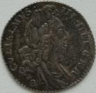 SIXPENCES 1696 B WILLIAM III BRISTOL. 1ST BUST. EARLY HARP. ESC 1535. SCARCE NEF