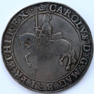 CHARLES I 1635 -1636 CHARLES I CROWN. TOWER MINT.GR III. 3RD HORSEMAN. PLUME OVER SHIELD. MM CROWN GF/VF